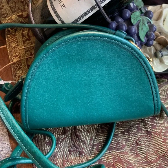 Authentic COACH 1941 glovetanned leather zip coin/clutch/Crosby - Picture 2 of 12